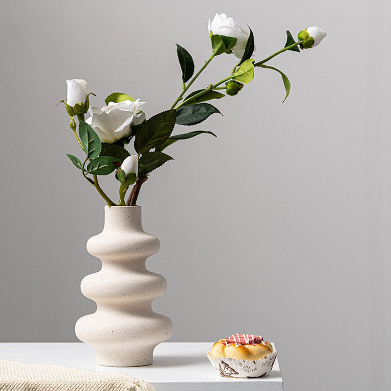 Beige Vase - Flora Feel